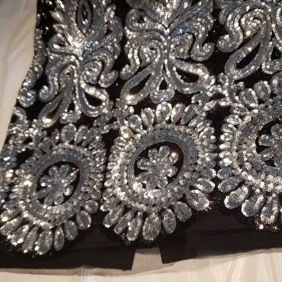Alexia Admor Sequin Embroidered Dress Back Zip NEW Embellished Silver Black 🎉HP - Picture 10 of 17